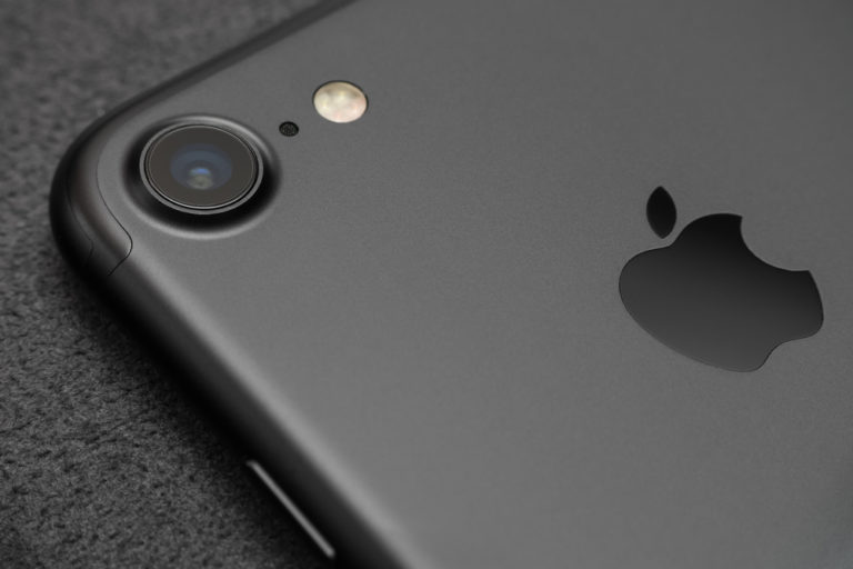 Will Battery Issues Continue to Plague Apple In 2017?