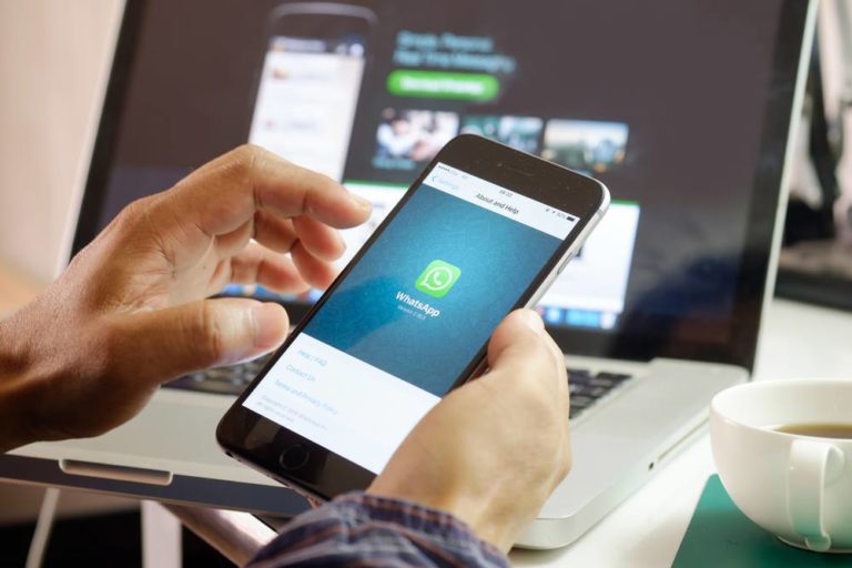 WhatsApp Releases Their Version of Snapchat Stories