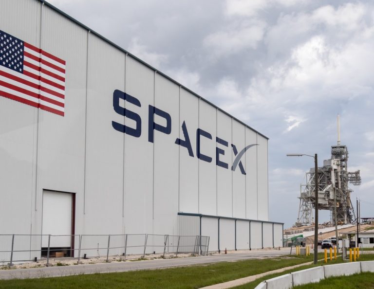 SpaceX Launches Crew Dragon with NASA Astronaut and Russian Cosmonaut