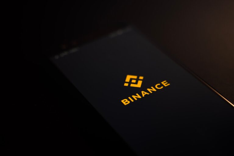 Binance pardon: Trump clears Binance founder