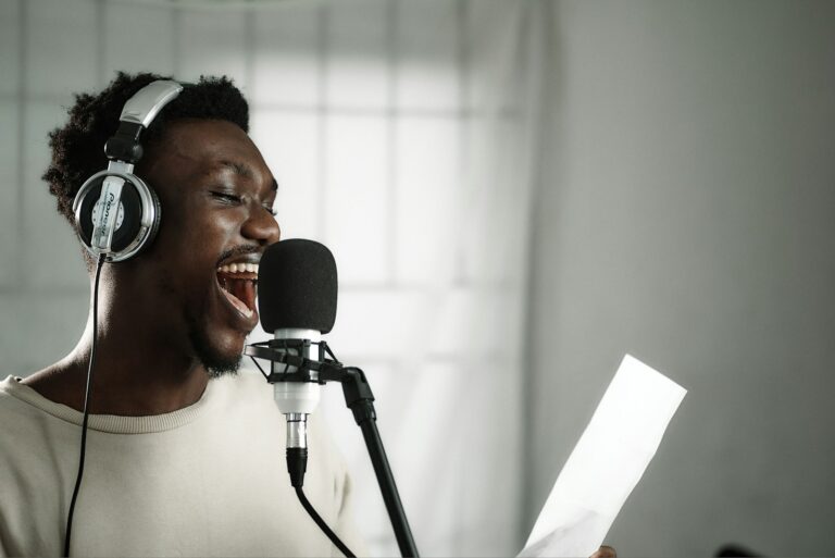 Exciting $3,000 Whiskey Ad Voiceover Role Hunt in Sunshine State