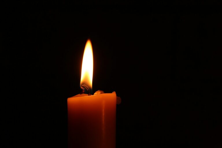 Tragedy Strikes: Actor Mike Heslin Dies Unexpectedly at 30