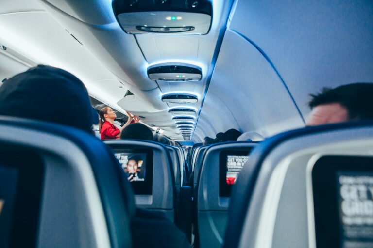 Unveiling Kaley Cuoco’s First On-Screen Intimate Experience on The Flight Attendant
