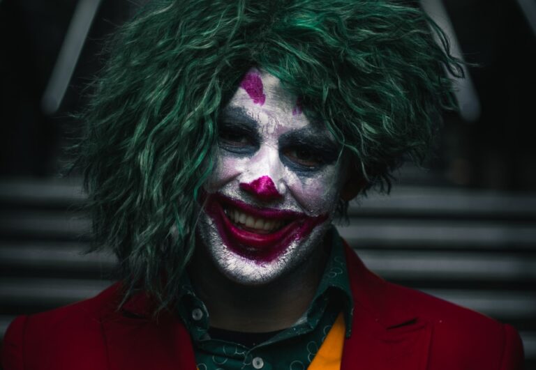 Unraveling Mark Hamill’s Iconic Joker Laugh: A Journey of Devotion and Fan Love