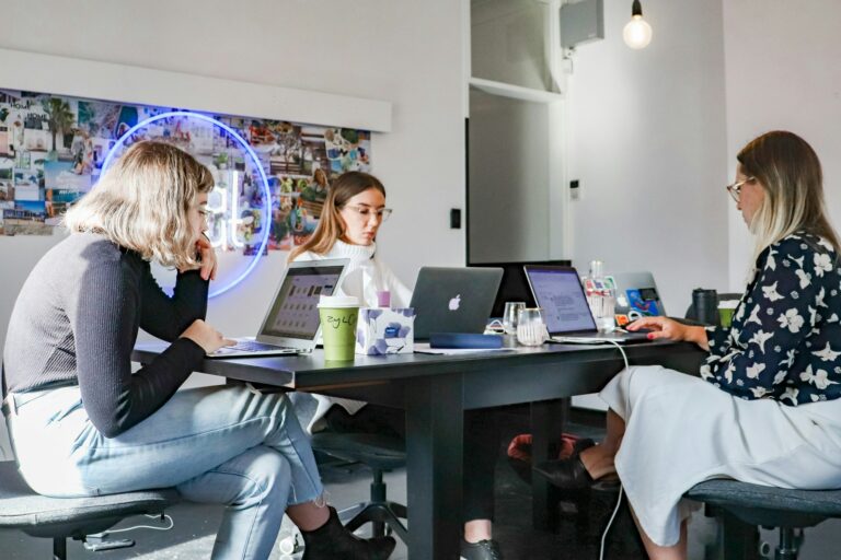 Navigating the AI and Data Analytics Revolution in HR: Insights from Ex-BlackRock HR Exec Jeff Smith