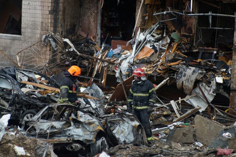 Massive Missile Attack on Ukraine Energy Sectors Amplifies Winter Crisis
