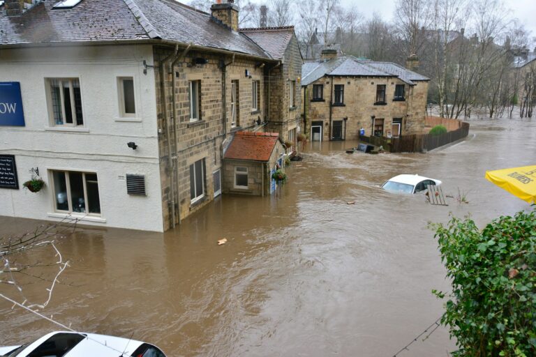 Spain Declares Three Days of Mourning After Devastating Flash Floods