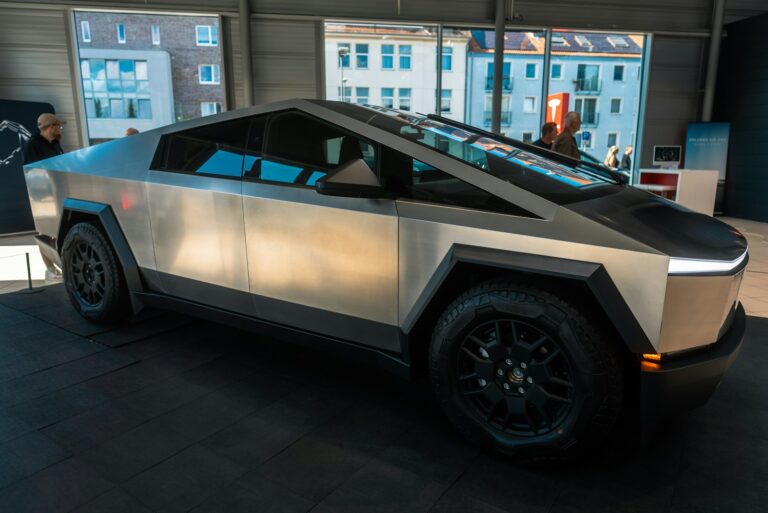 Be Ready to Strain Your Wallet While Leasing a Cybertruck