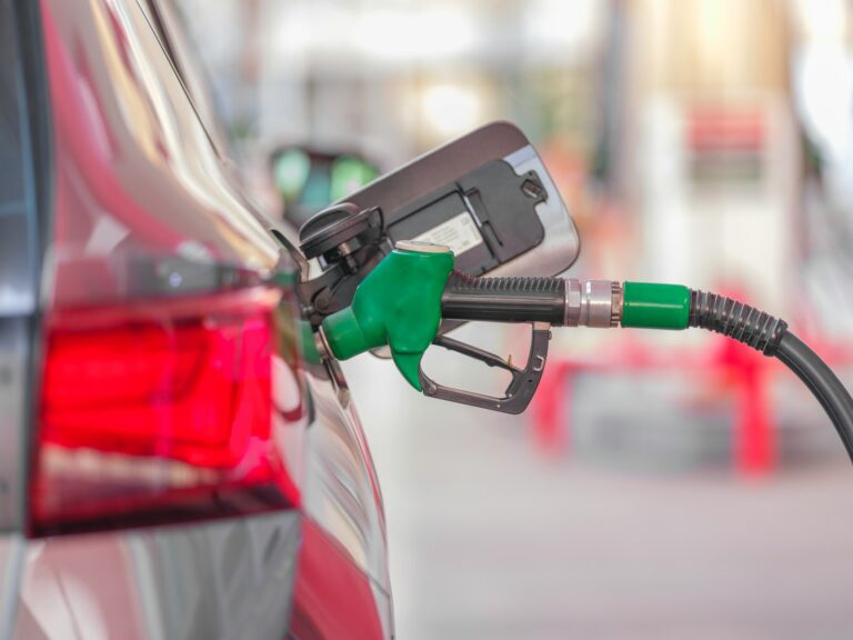 US Buys Last Oil Batch for National Reserve Amid Ongoing Fuel Price Concerns