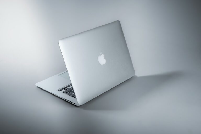Apple and Lenovo Laptops Rank Lowest in Repairability