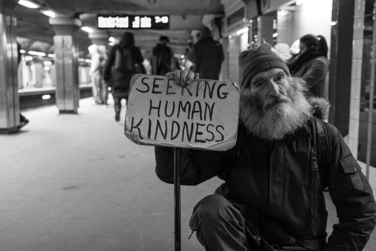 Police Dropping Homeless People in Other Cities: Is It Legal?