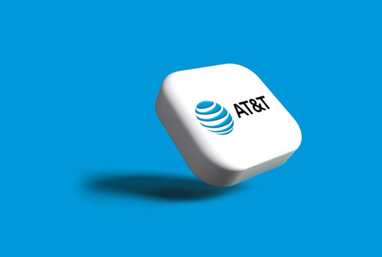 AT&T Buys CenturyLink Fiber for $5.75B: 1.1M Users Added
