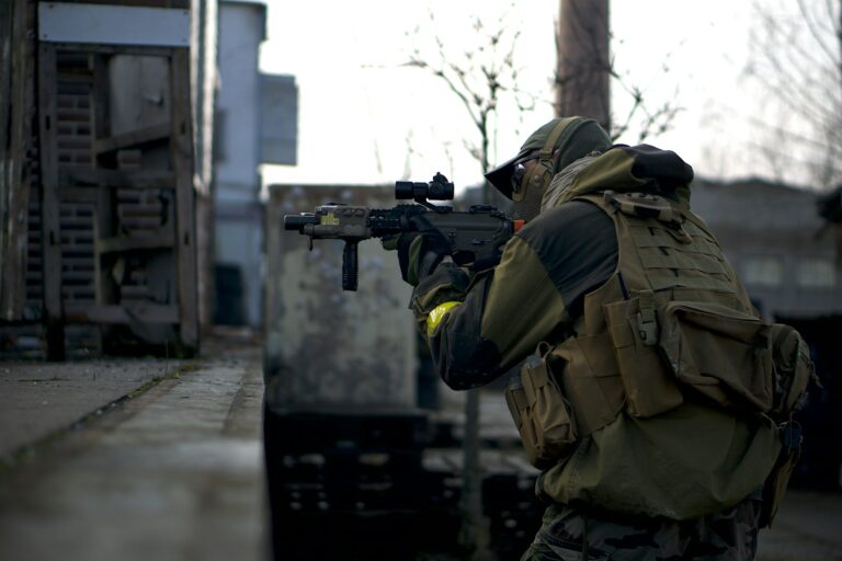 Breaking News: Israeli Forces Fire on Aid Waiters in Gaza, Killing 25