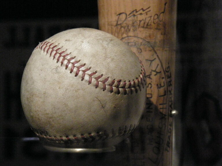 Giants Win Without Breaking a Sweat