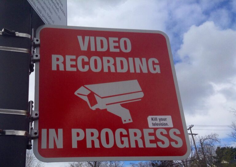 Onn camera Brings Cheap Smart Security to All