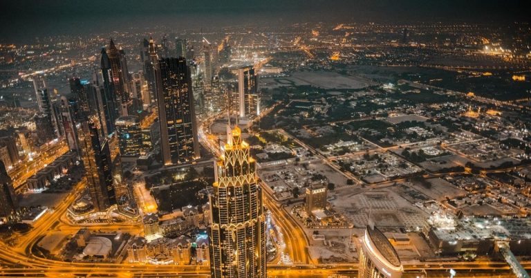 Gulf Cities Crisis Deepens as Iran Rejects Talks With US in Escalating Conflict