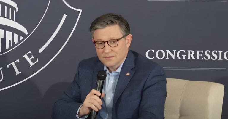 Mike Johnson Rejects Nation-Building in Iran, Says “That’s Not America’s Responsibility”