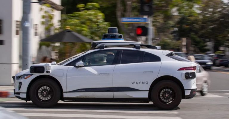 Robotaxi Safety Talks: US Government to Meet Waymo CEOs