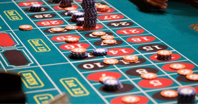 US Gambling Addiction-Experts Warn Betting Boom Is Out of Controle Crisis Deepens Nationwide