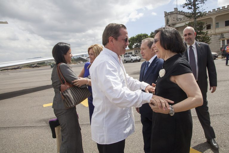 Trumps Pardon Keeps Hernández Free as Fraud Charges Loom in Honduras